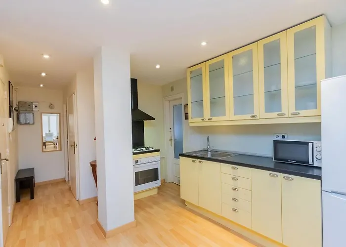 Eixample Dret Corsega Roger Lluria By Interhome